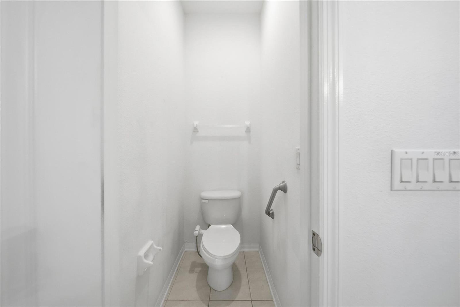 3343 CHAPEL CREEK CIR, WESLEY CHAPEL, FL, 33544