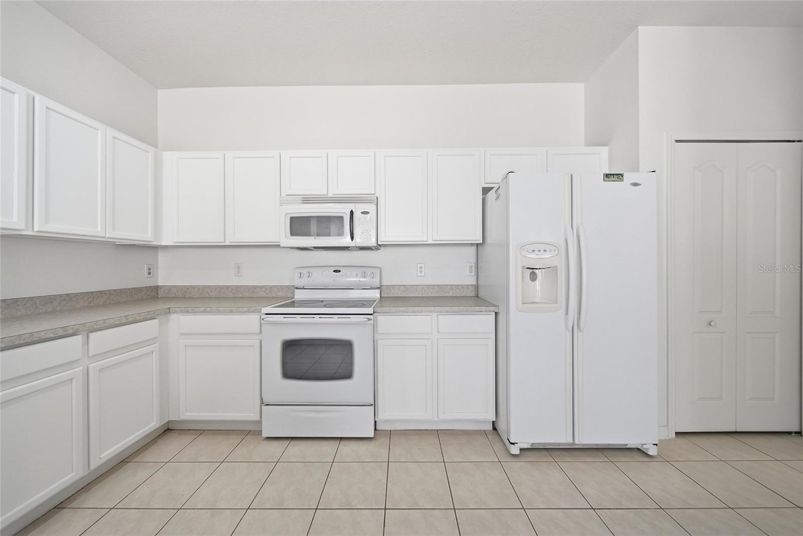 3343 CHAPEL CREEK CIR, WESLEY CHAPEL, FL, 33544
