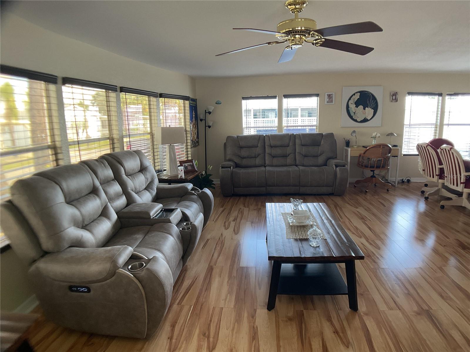 2100 KINGS HWY #98, PORT CHARLOTTE, FL, 33980