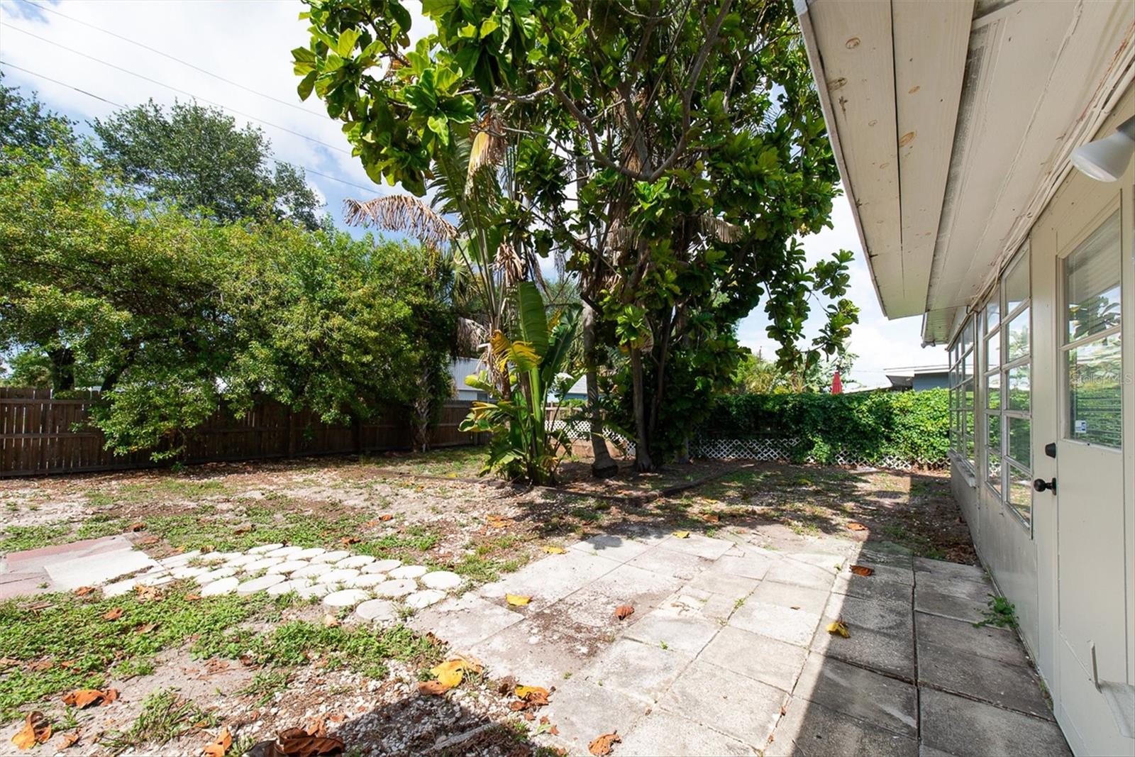 110 14TH AVE SW, LARGO, FL, 33770