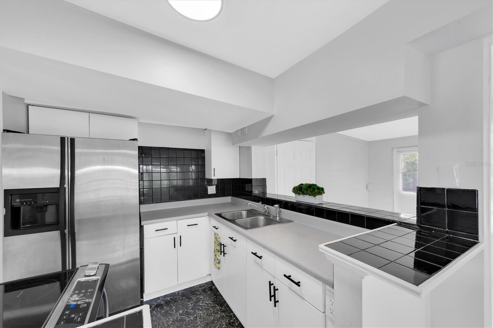 110 14TH AVE SW, LARGO, FL, 33770
