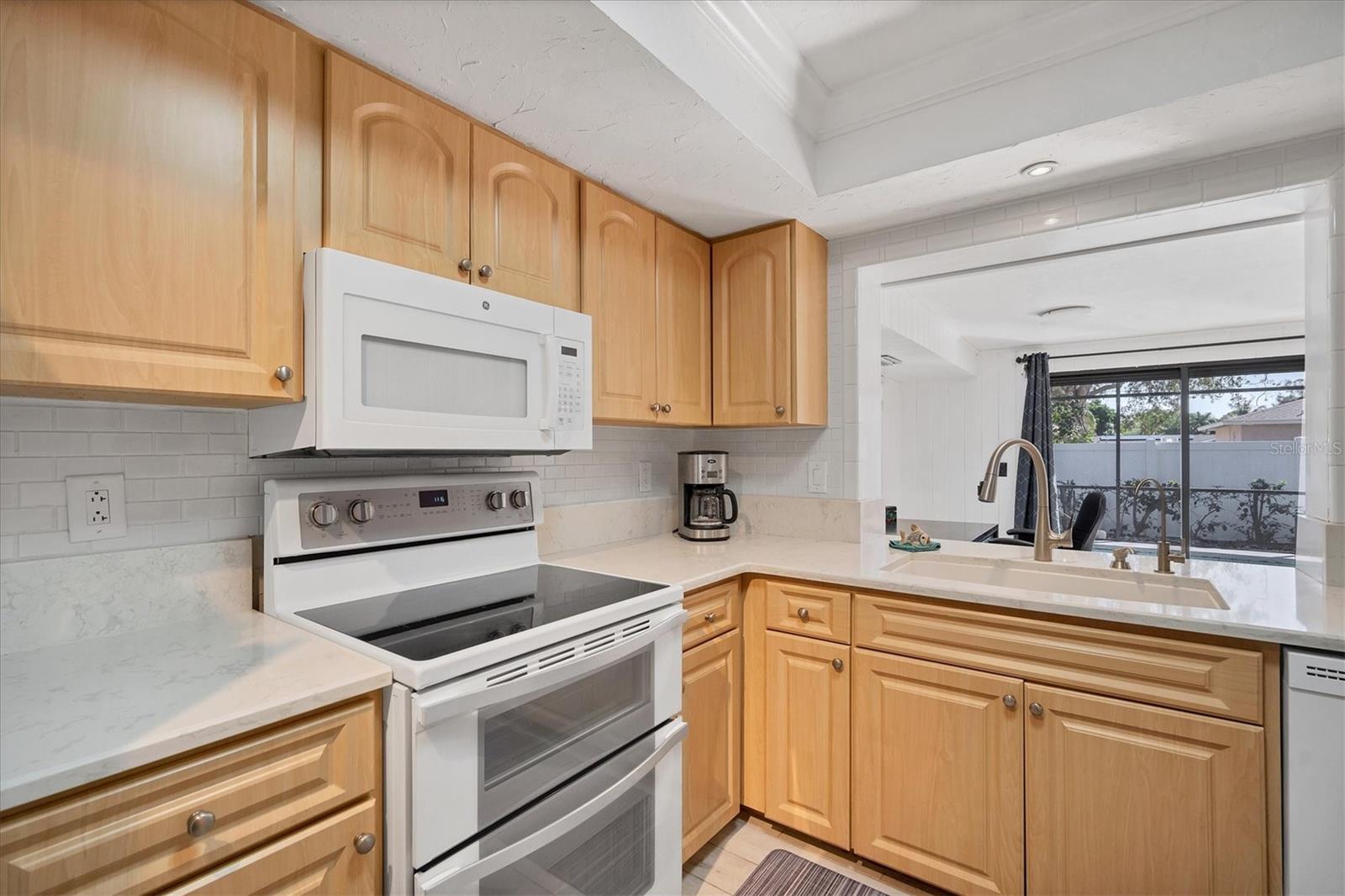 2926 CAPTIVA DR, SARASOTA, FL, 34231