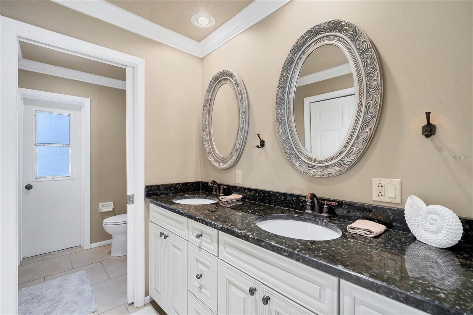 2926 CAPTIVA DR, SARASOTA, FL, 34231
