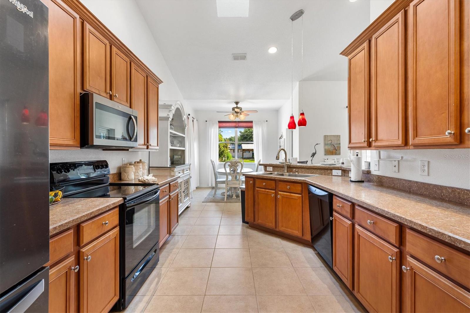 12107 EAGLE POINT CT, LEESBURG, FL, 34788