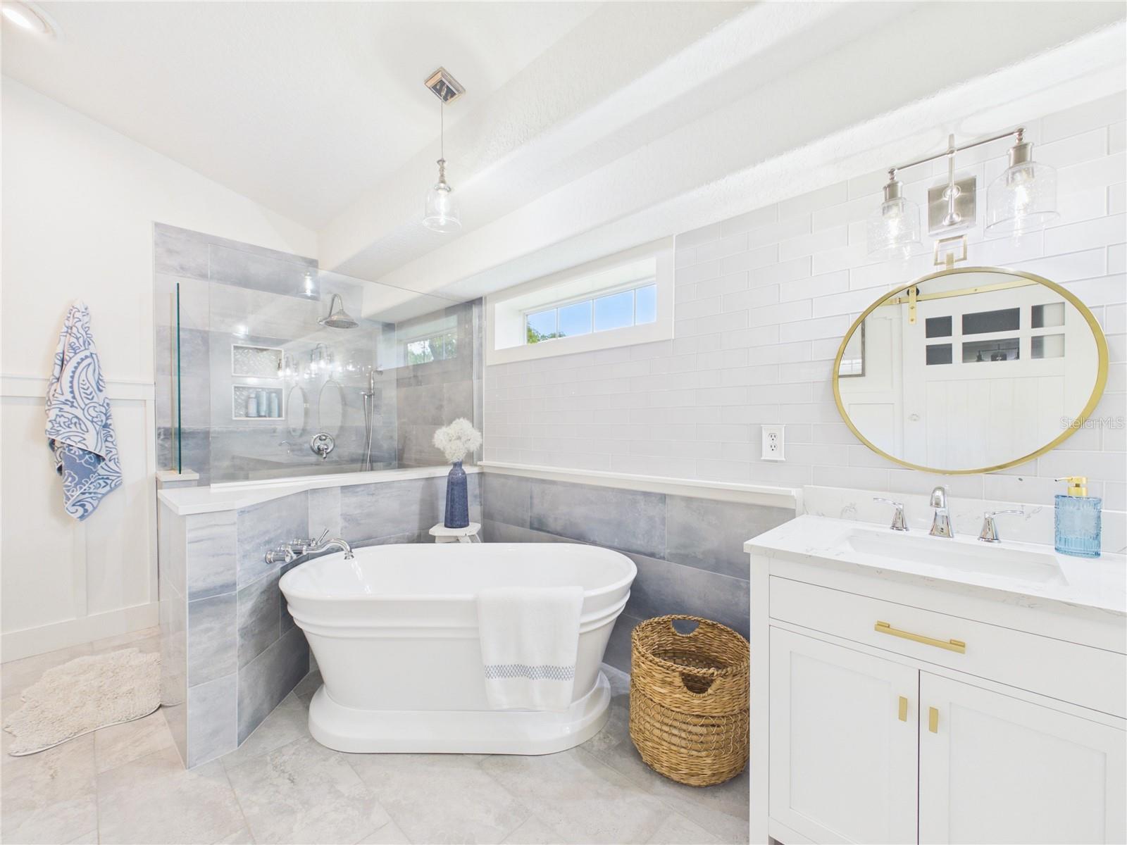 426 LONG COVE RD, ORMOND BEACH, FL, 32174