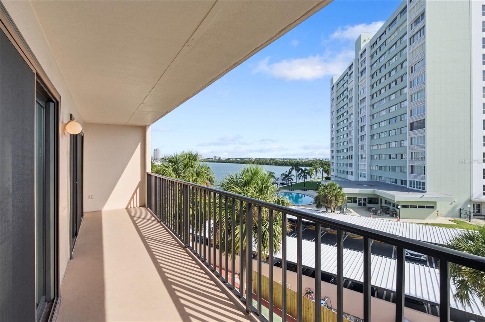 51 ISLAND WAY #411, CLEARWATER BEACH, FL, 33767