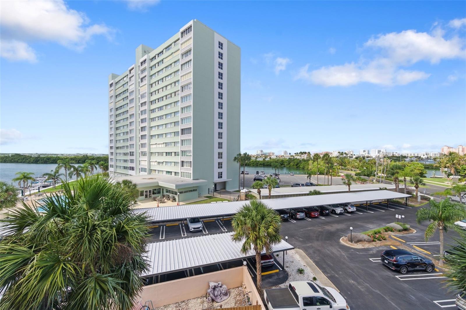 51 ISLAND WAY #411, CLEARWATER BEACH, FL, 33767