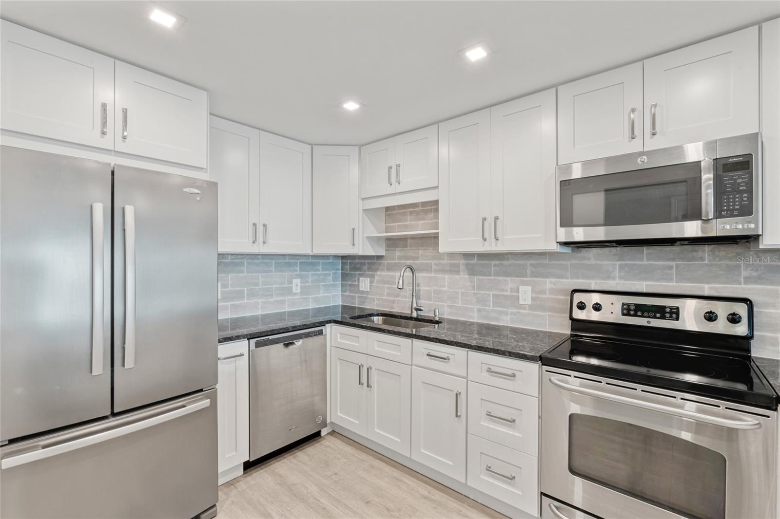51 ISLAND WAY #411, CLEARWATER BEACH, FL, 33767