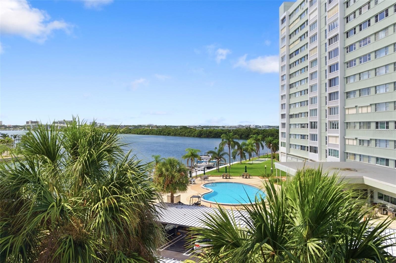 51 ISLAND WAY #411, CLEARWATER BEACH, FL, 33767