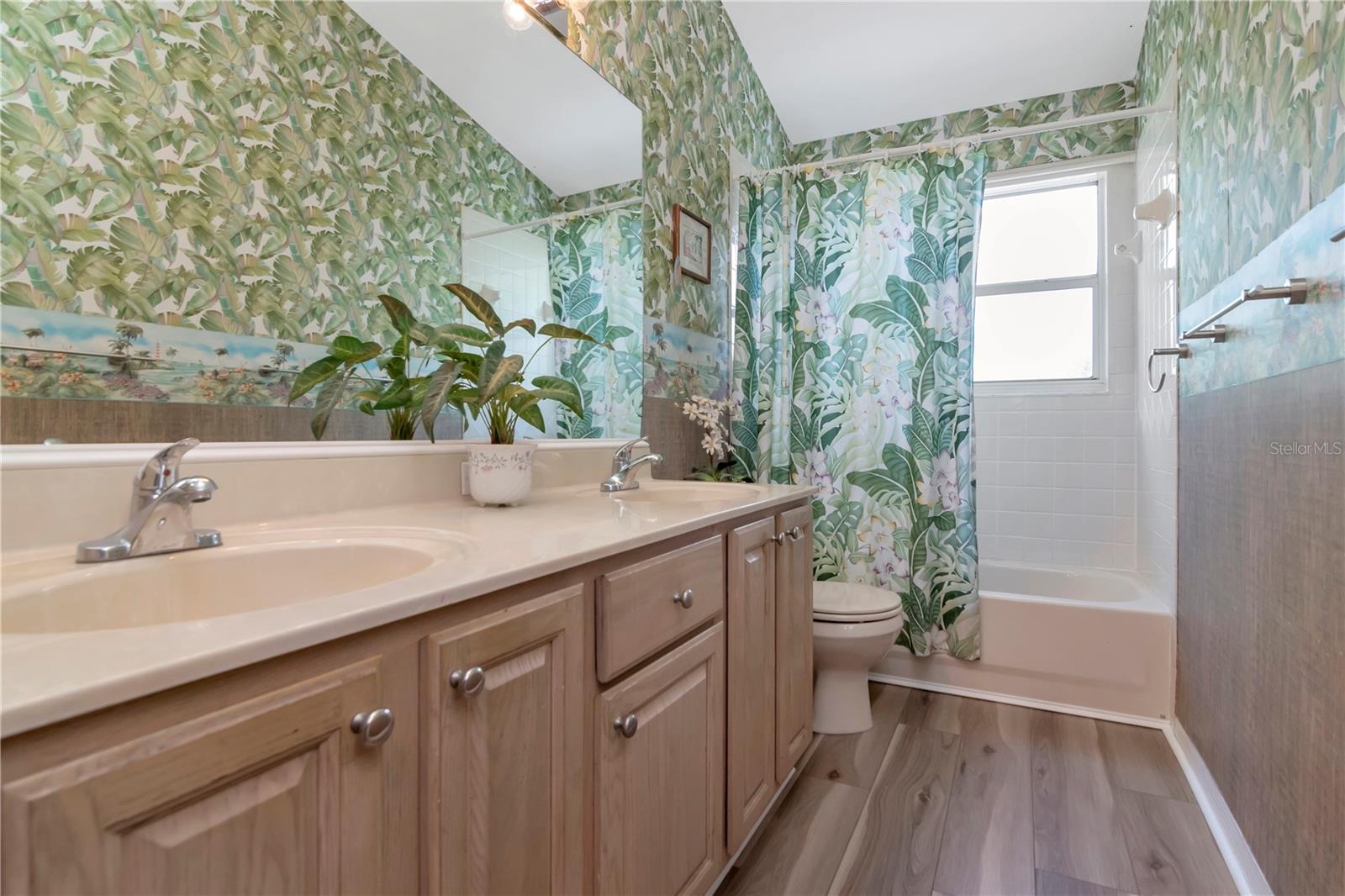 27221 SEA BREEZE WAY, WESLEY CHAPEL, FL, 33544