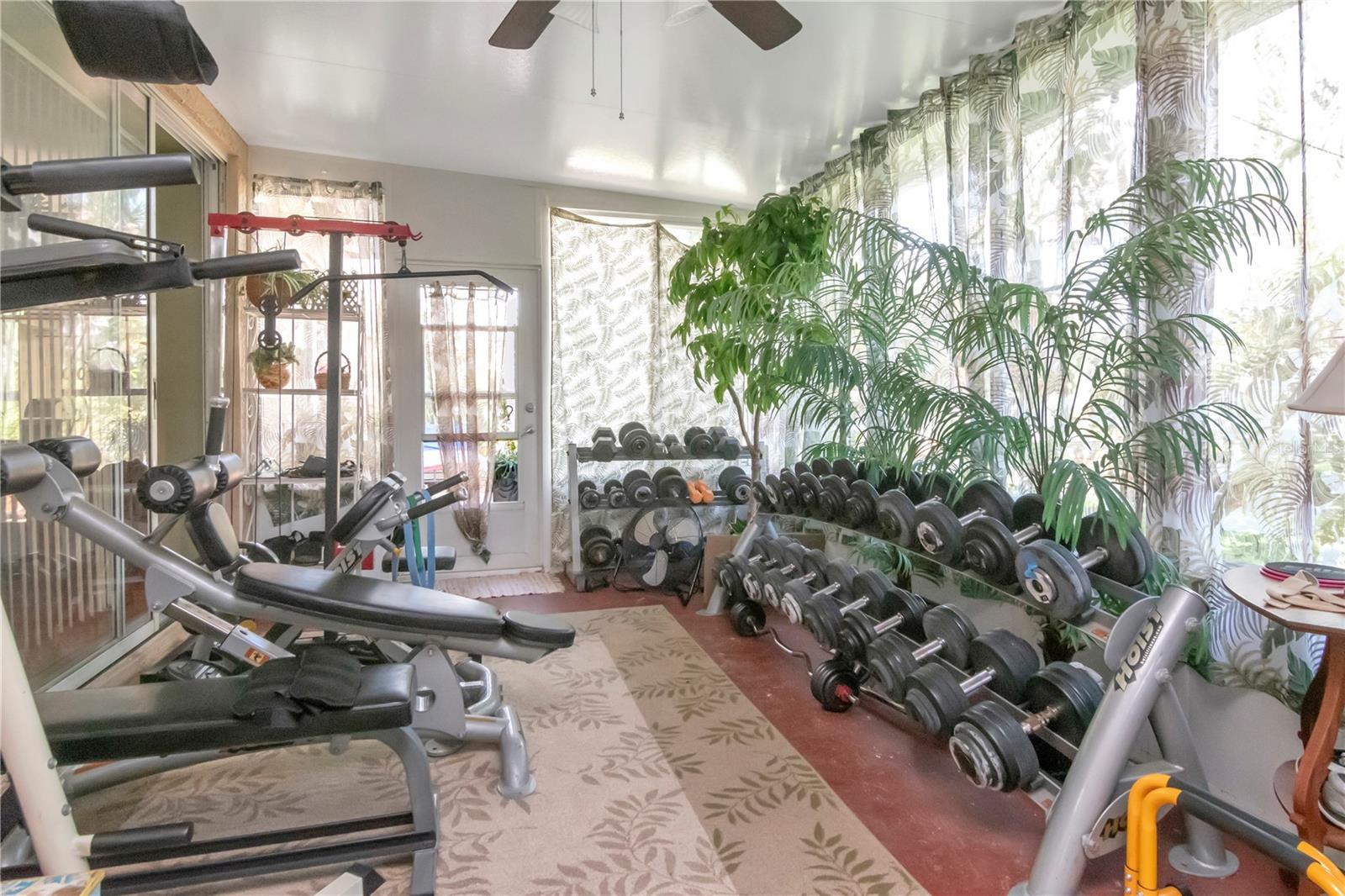 27221 SEA BREEZE WAY, WESLEY CHAPEL, FL, 33544