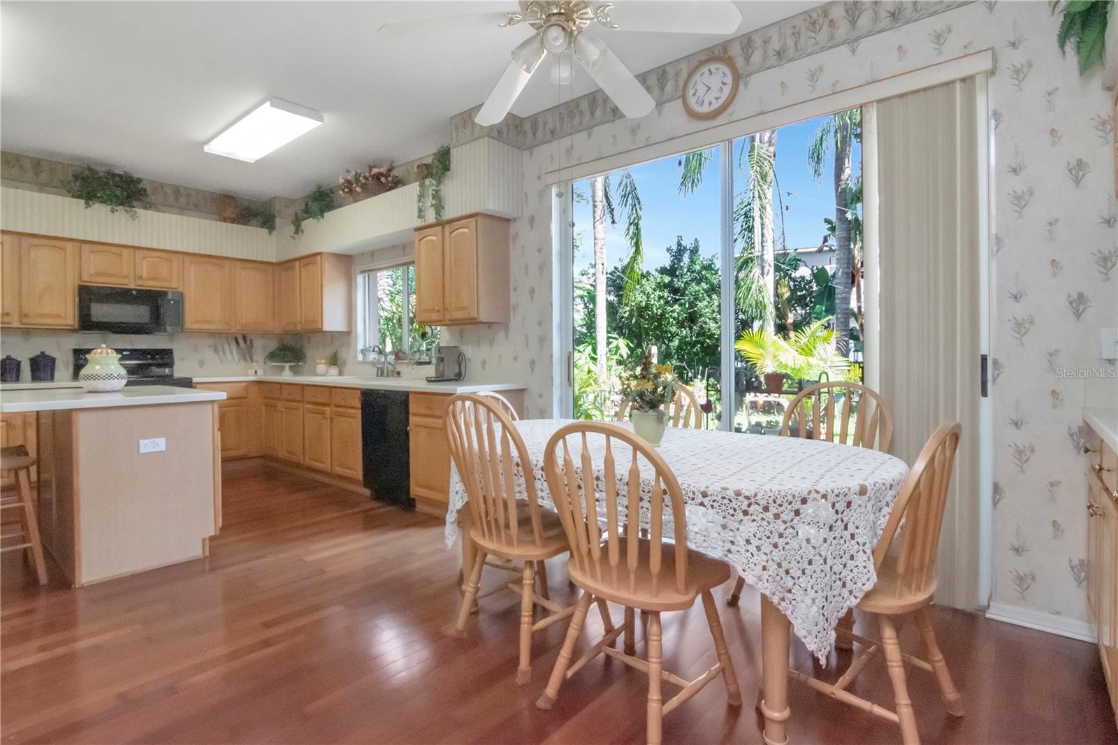 27221 SEA BREEZE WAY, WESLEY CHAPEL, FL, 33544