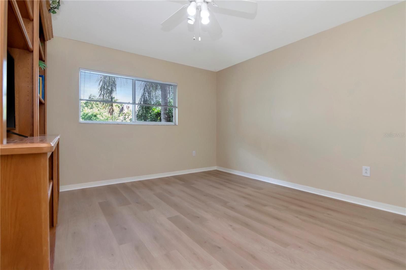 27221 SEA BREEZE WAY, WESLEY CHAPEL, FL, 33544