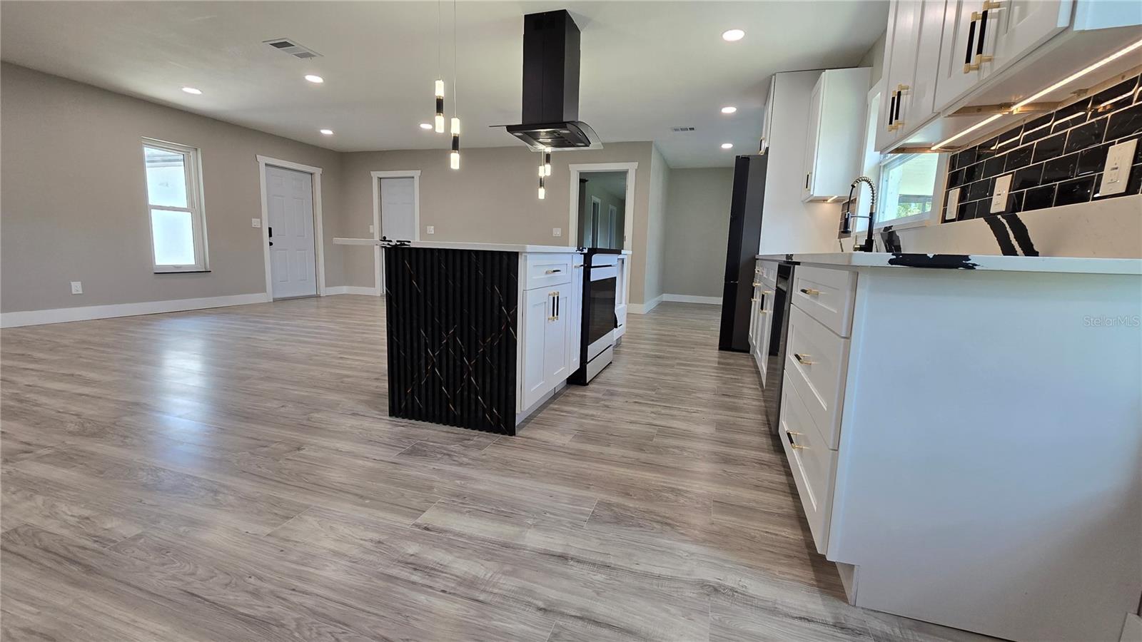 8607 LONGBOAT LN, HUDSON, FL, 34667