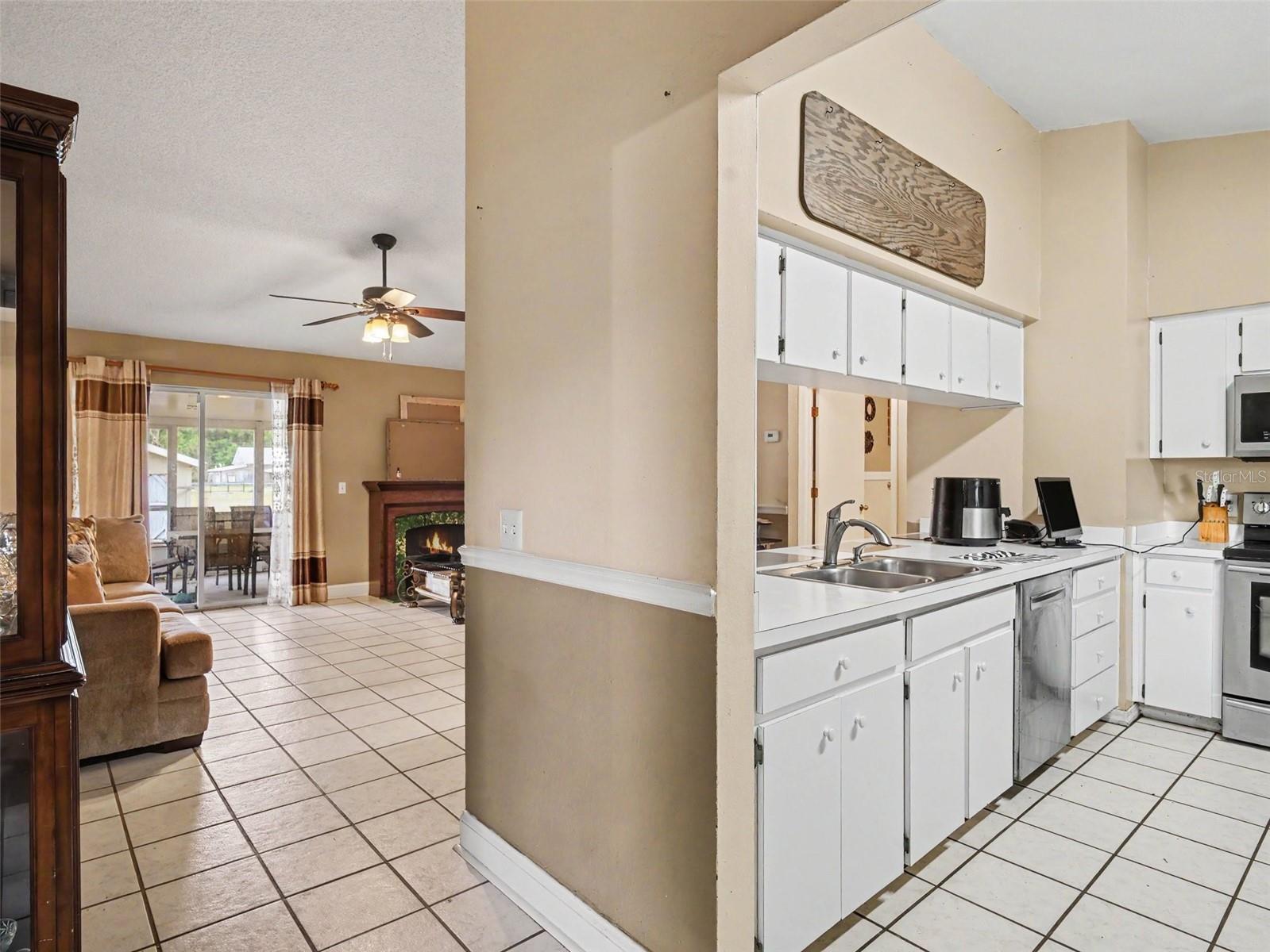 5753 SOUTHWIND DR, MULBERRY, FL, 33860