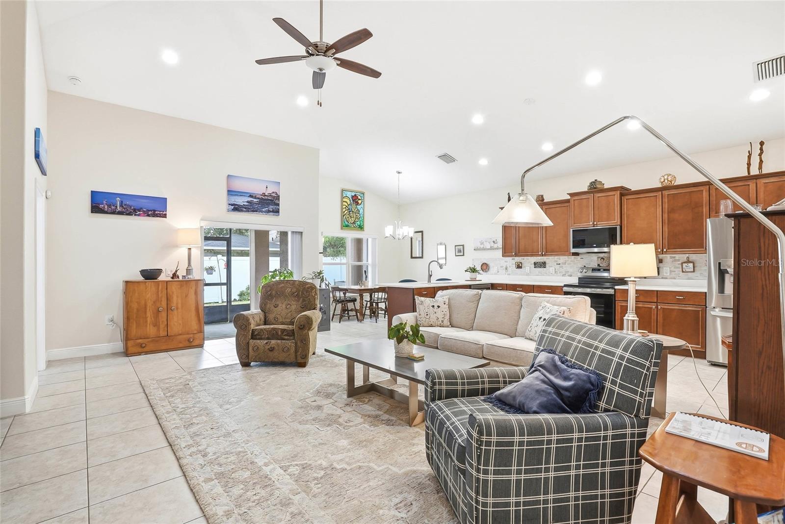 2906 W DOUGLAS ST, TAMPA, FL, 33607