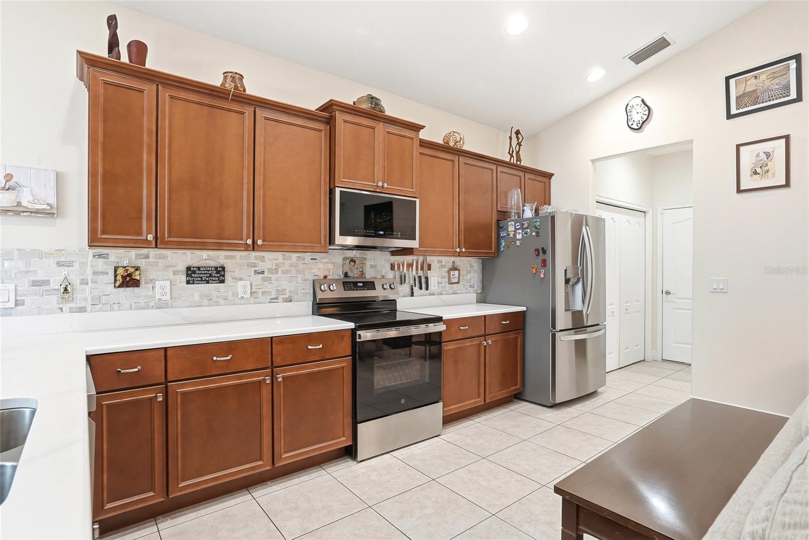2906 W DOUGLAS ST, TAMPA, FL, 33607