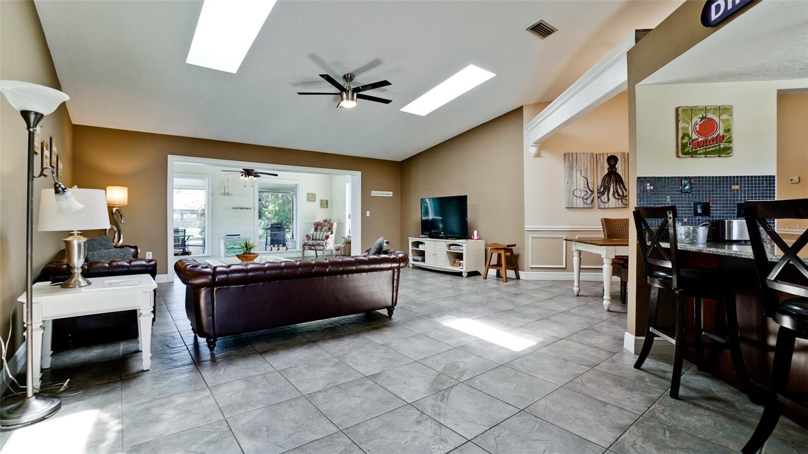 8403 13TH AVE NW, BRADENTON, FL, 34209