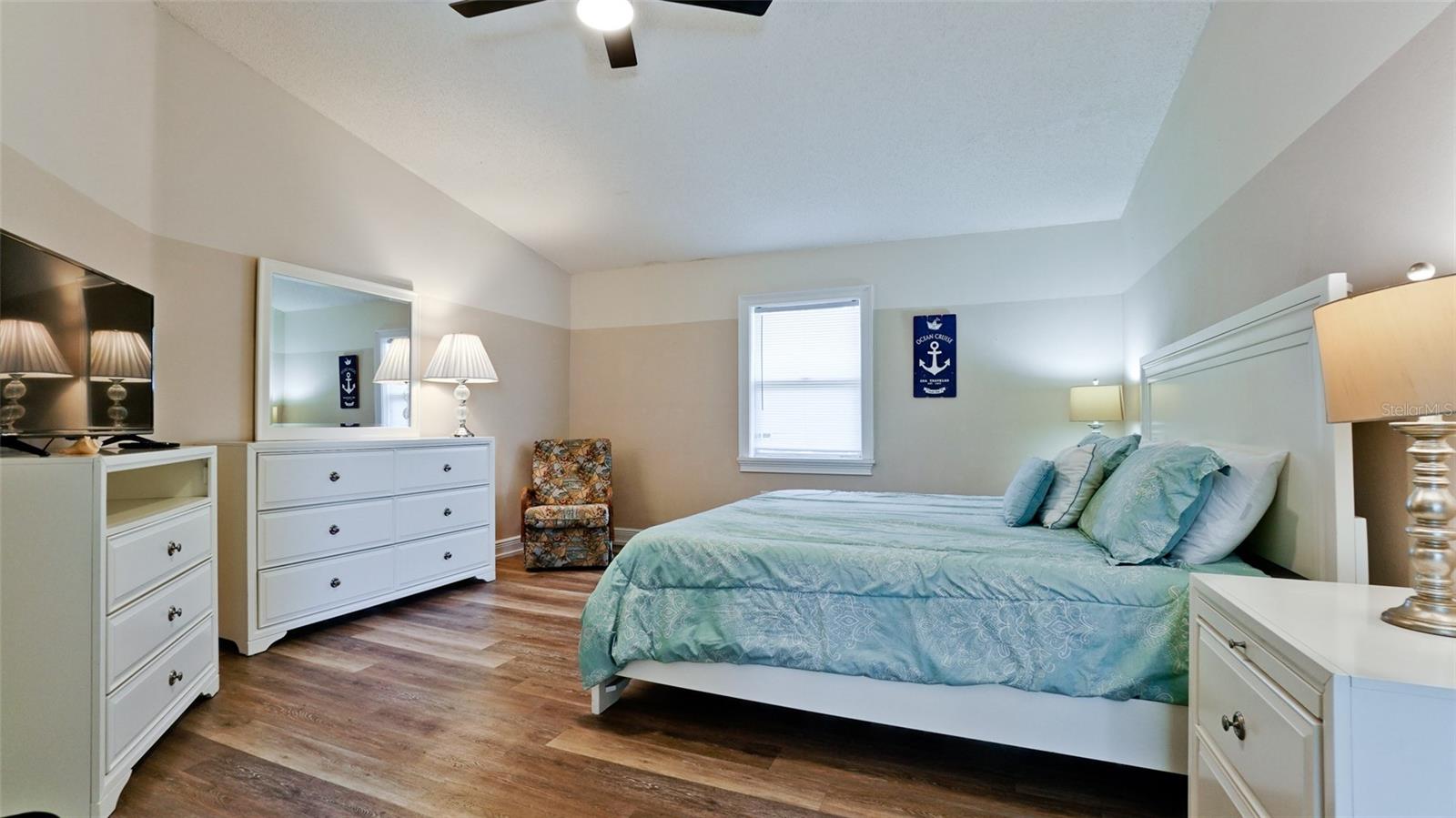 8403 13TH AVE NW, BRADENTON, FL, 34209