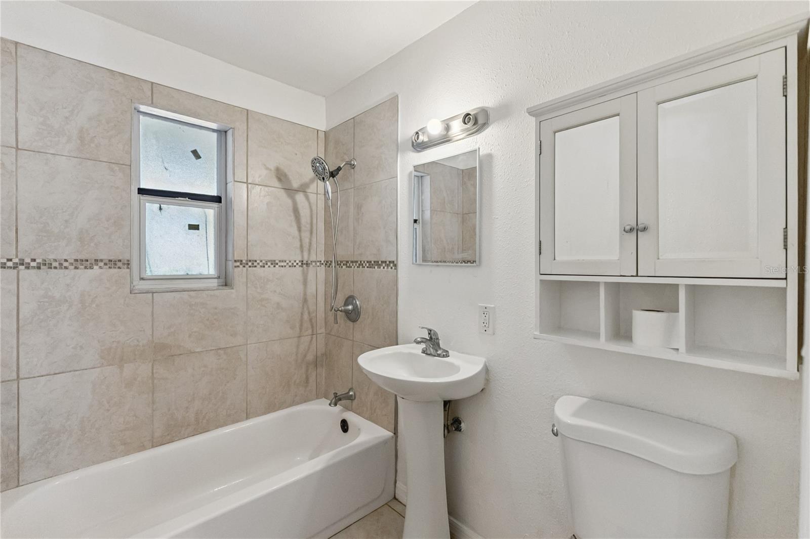 540 COLFAX DR, DAYTONA BEACH, FL, 32114