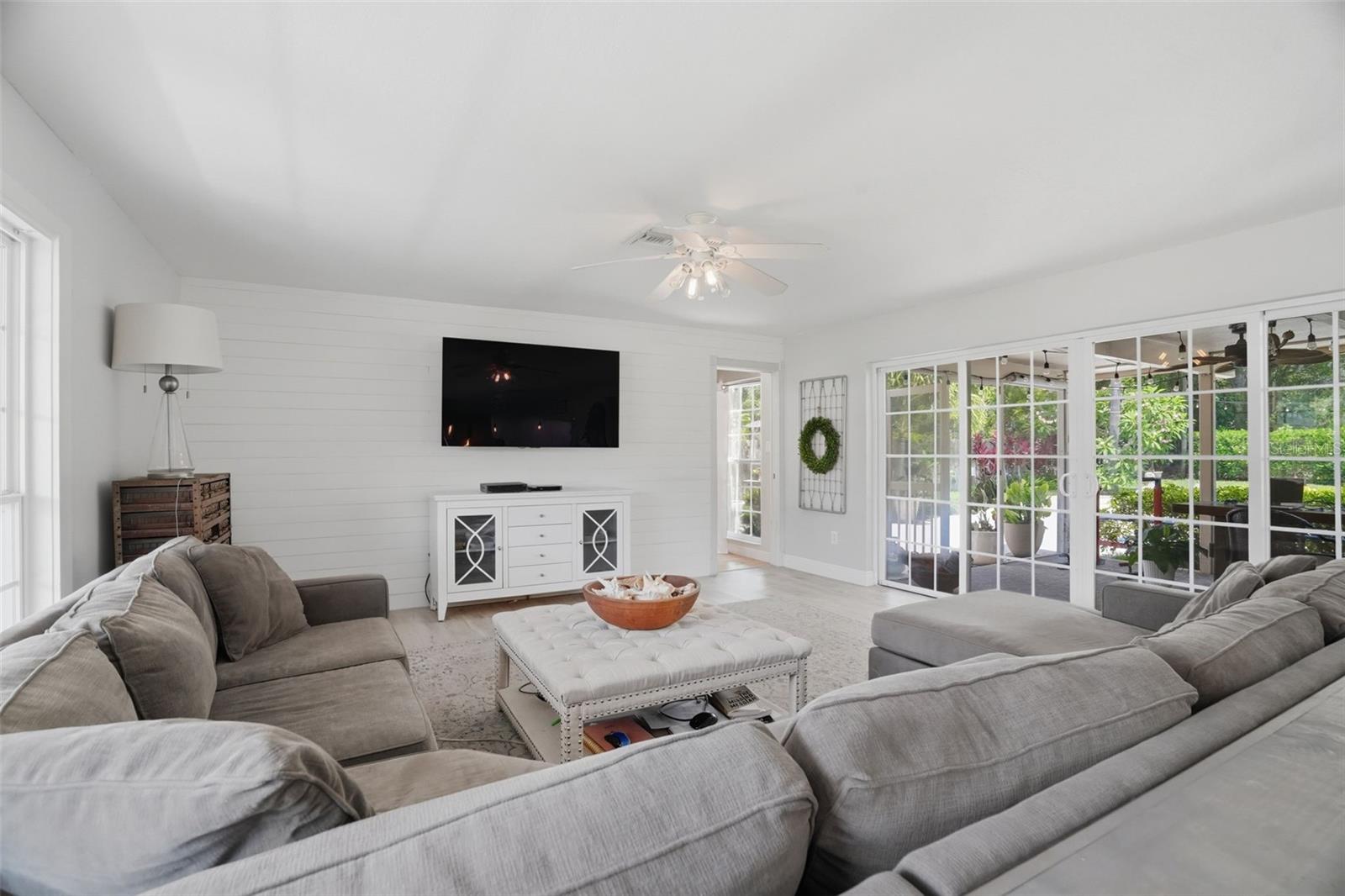 2150 WRENS WAY, CLEARWATER, FL, 33764