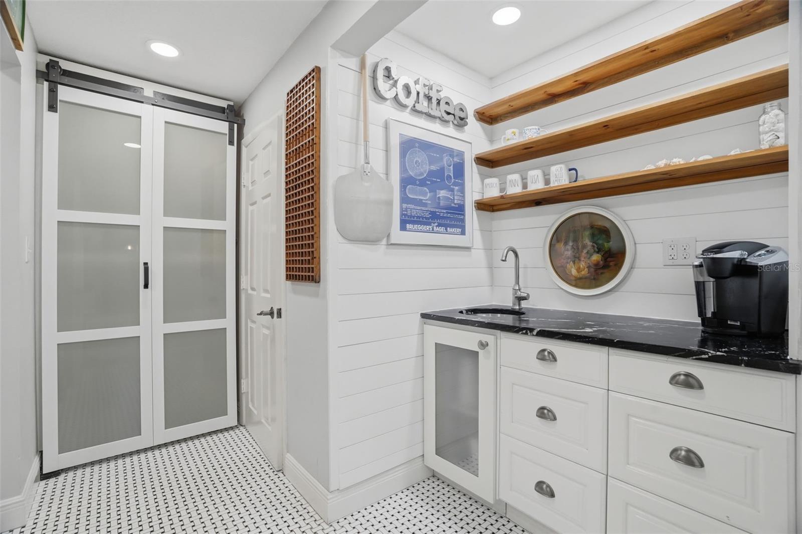 2150 WRENS WAY, CLEARWATER, FL, 33764