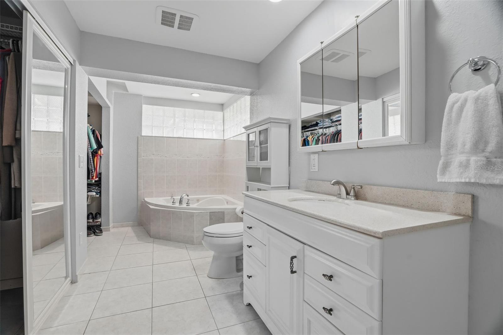 2150 WRENS WAY, CLEARWATER, FL, 33764