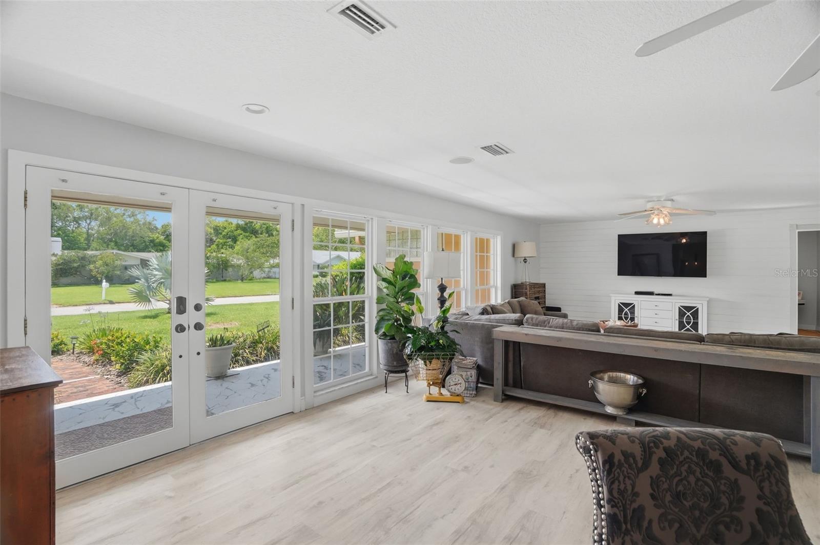 2150 WRENS WAY, CLEARWATER, FL, 33764