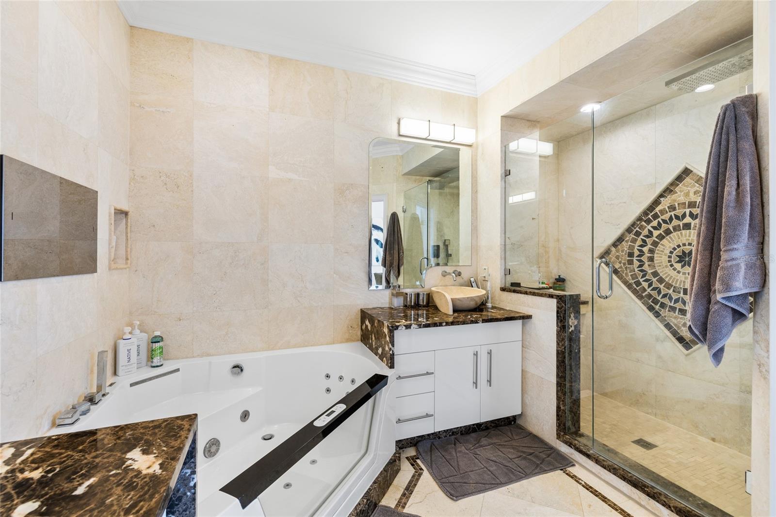 1171 VENETIAN HARBOR DR NE, ST PETERSBURG, FL, 33702