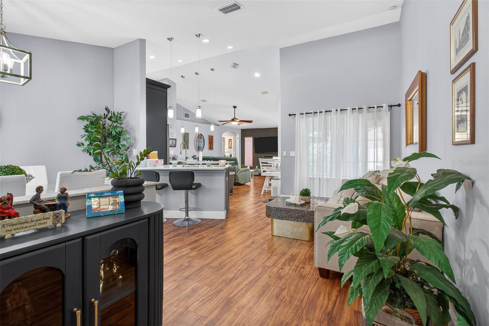 12611 PINEFOREST WAY E, LARGO, FL, 33773