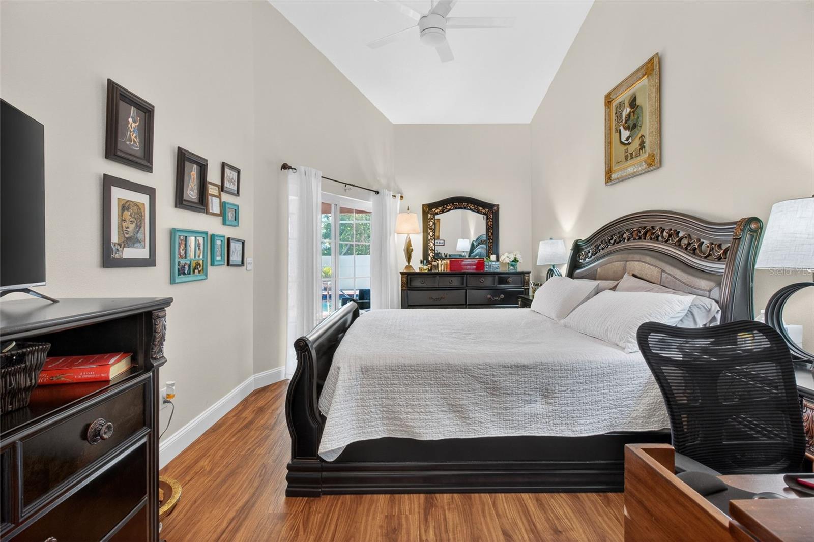 12611 PINEFOREST WAY E, LARGO, FL, 33773