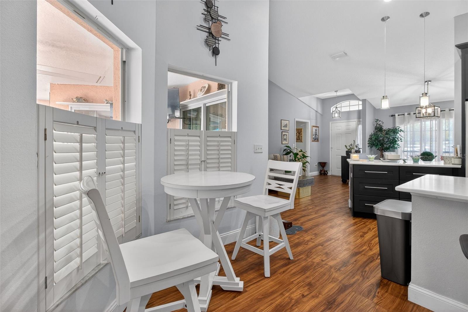 12611 PINEFOREST WAY E, LARGO, FL, 33773