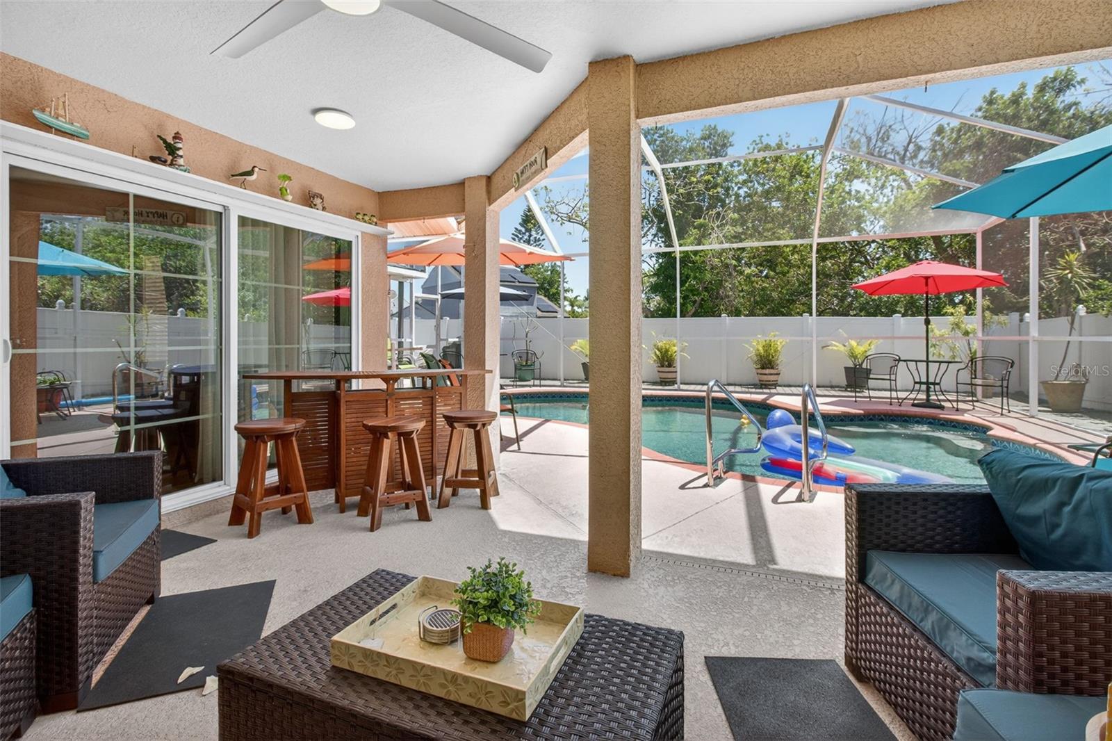 12611 PINEFOREST WAY E, LARGO, FL, 33773