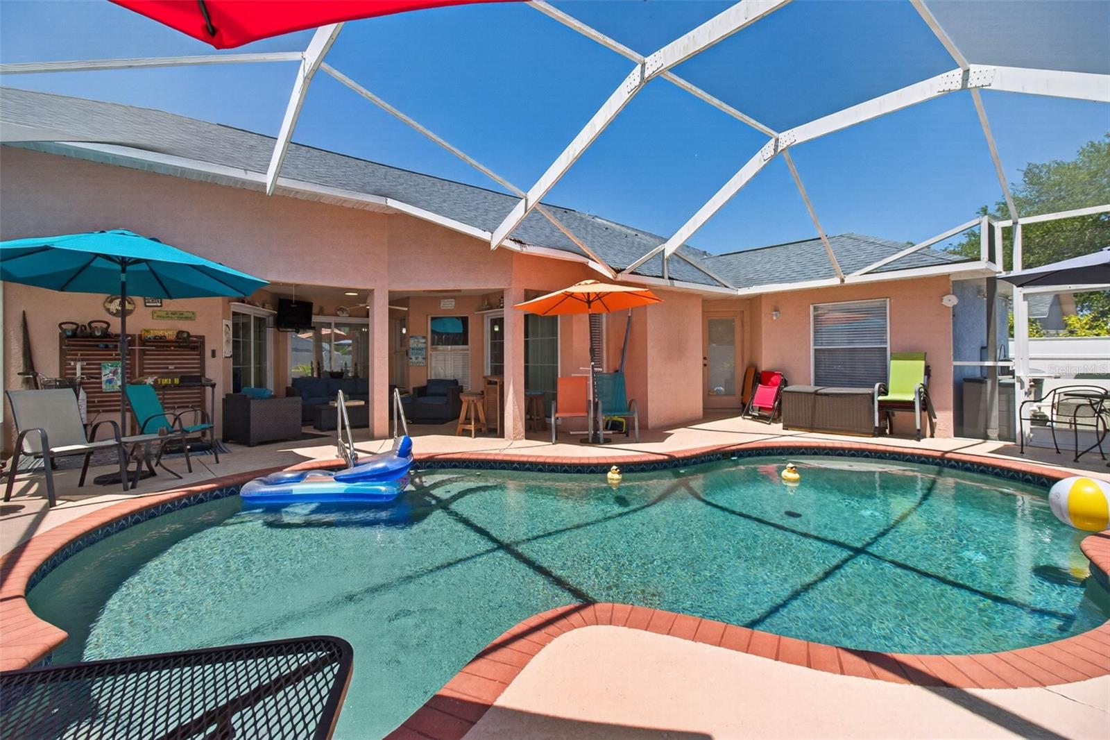12611 PINEFOREST WAY E, LARGO, FL, 33773