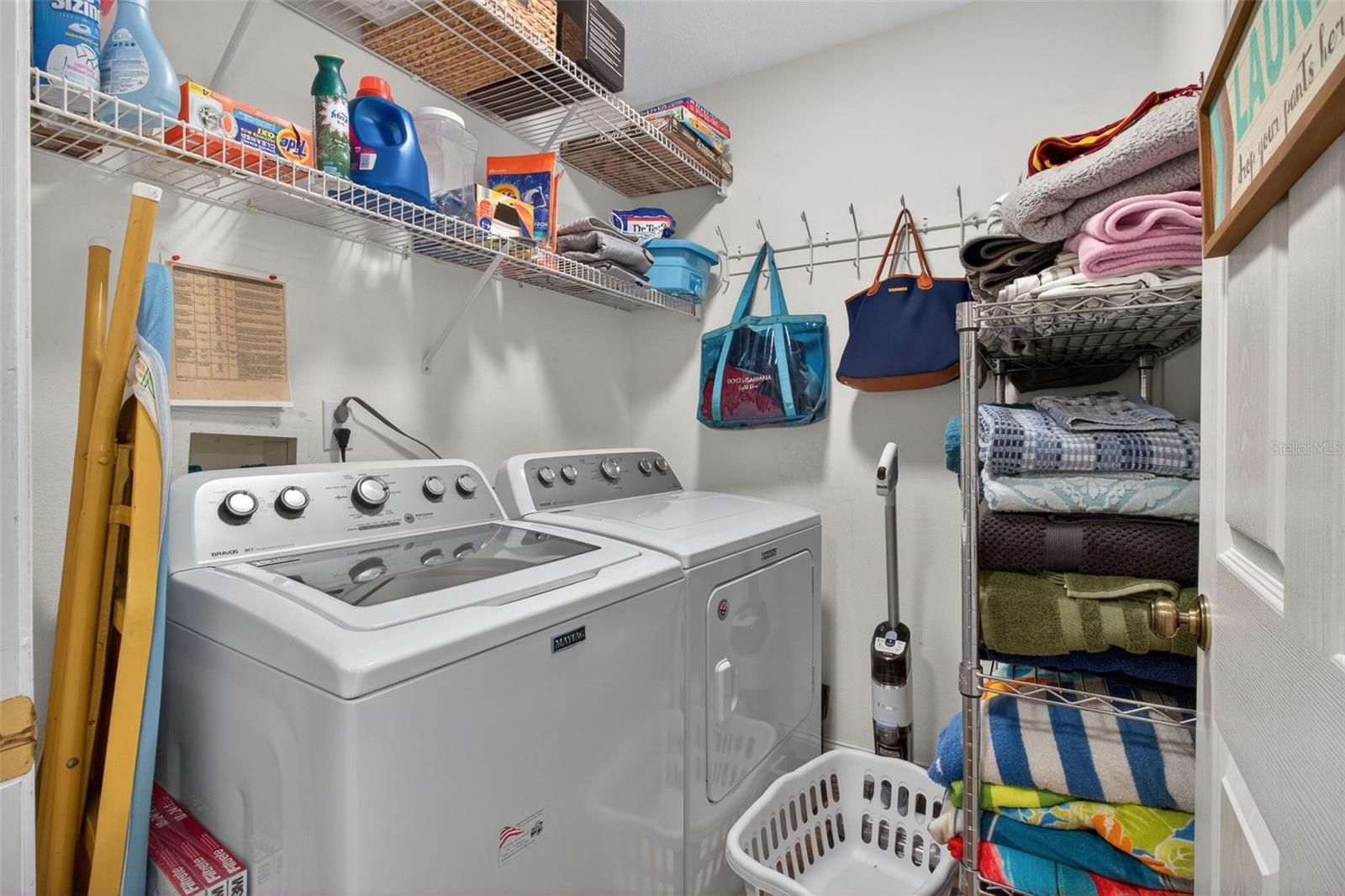 12611 PINEFOREST WAY E, LARGO, FL, 33773