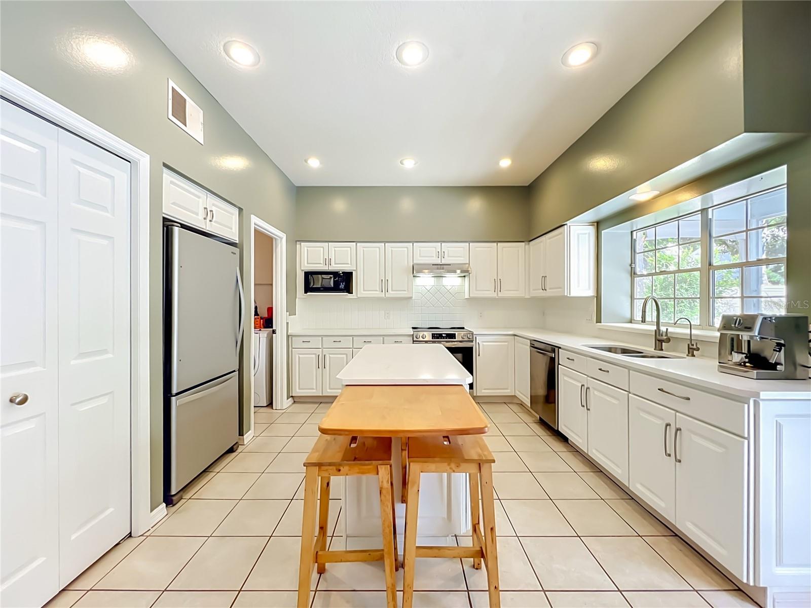 1348 OLYMPIA PARK CIR, OCOEE, FL, 34761