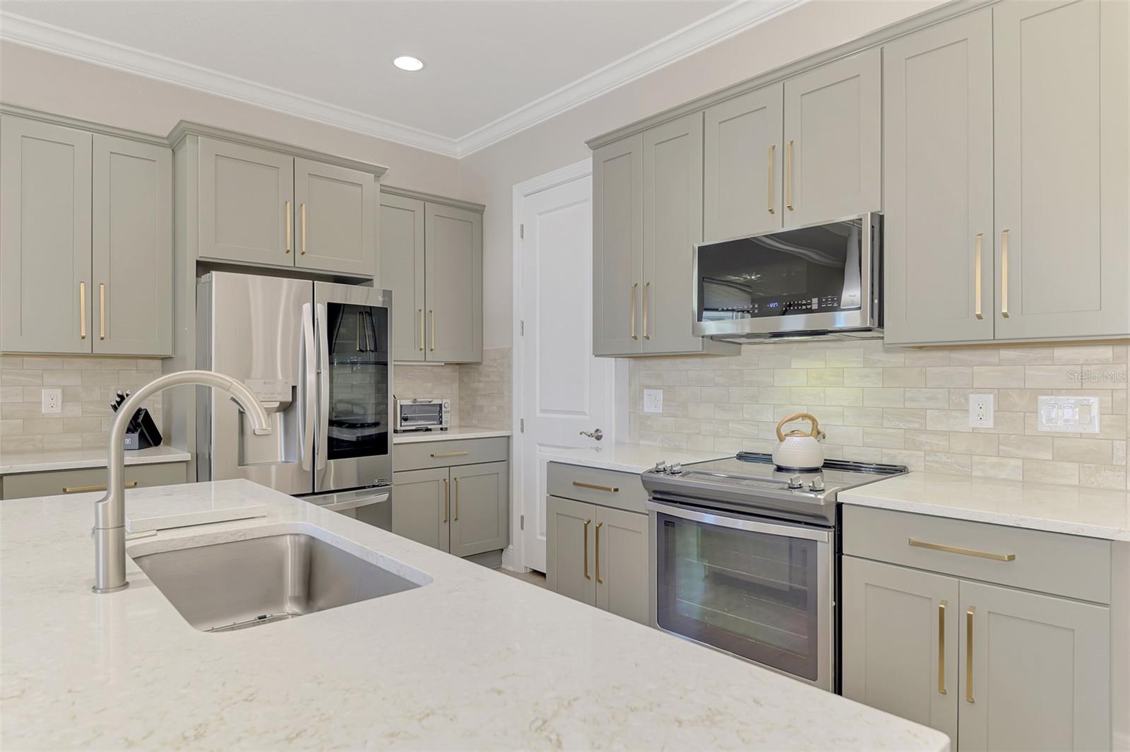 23762 WAVERLY CIR, VENICE, FL, 34293