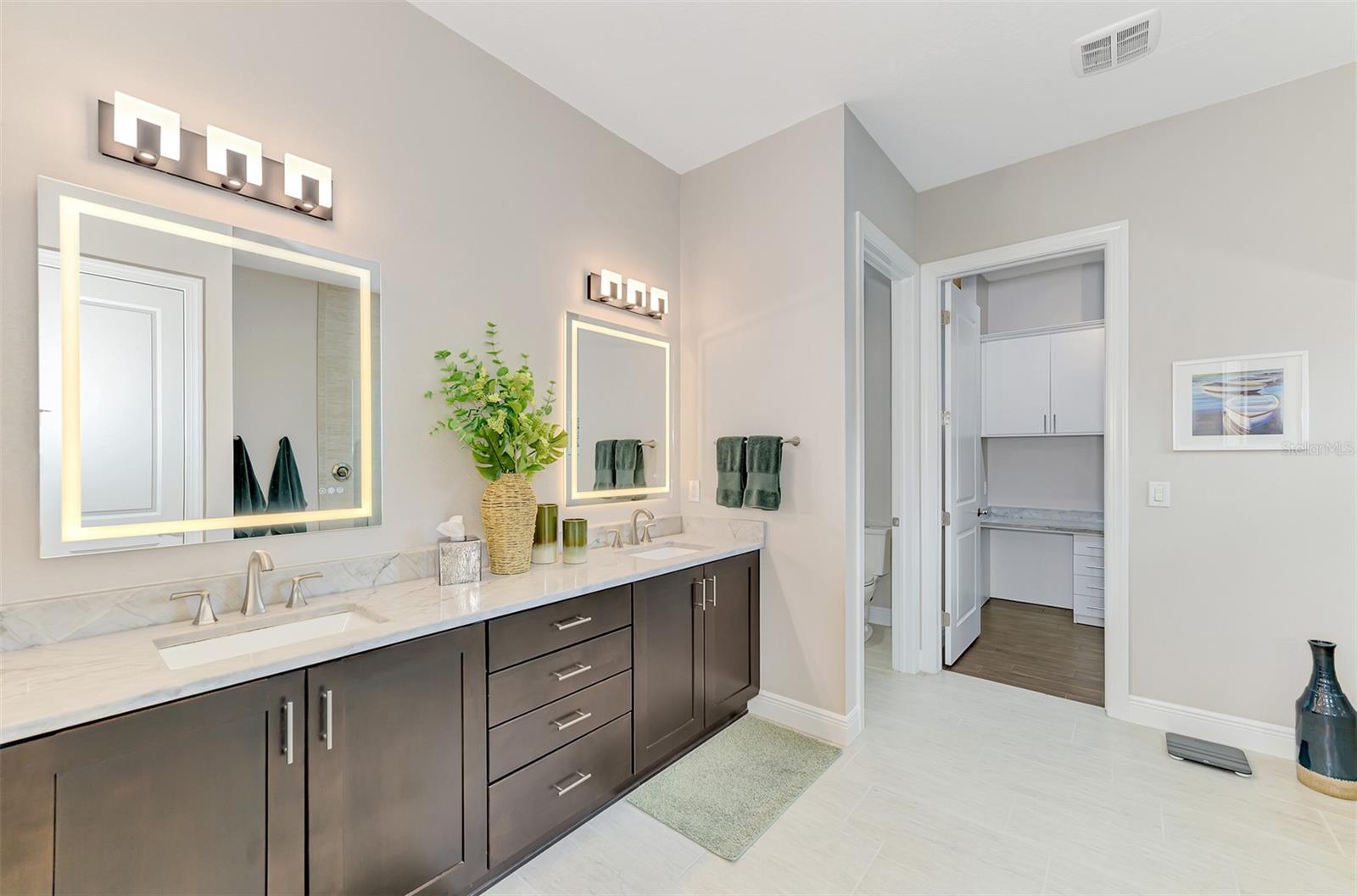 23762 WAVERLY CIR, VENICE, FL, 34293