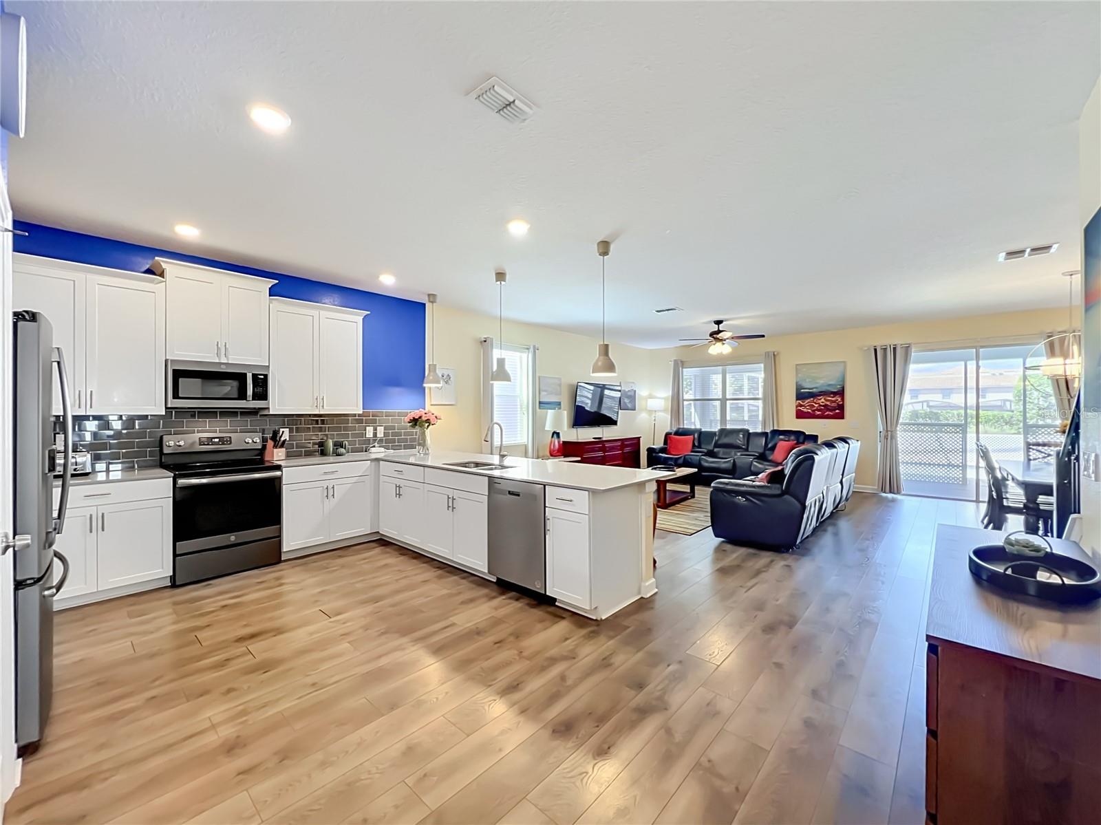 1556 MAIDSTONE CT, DAVENPORT, FL, 33896