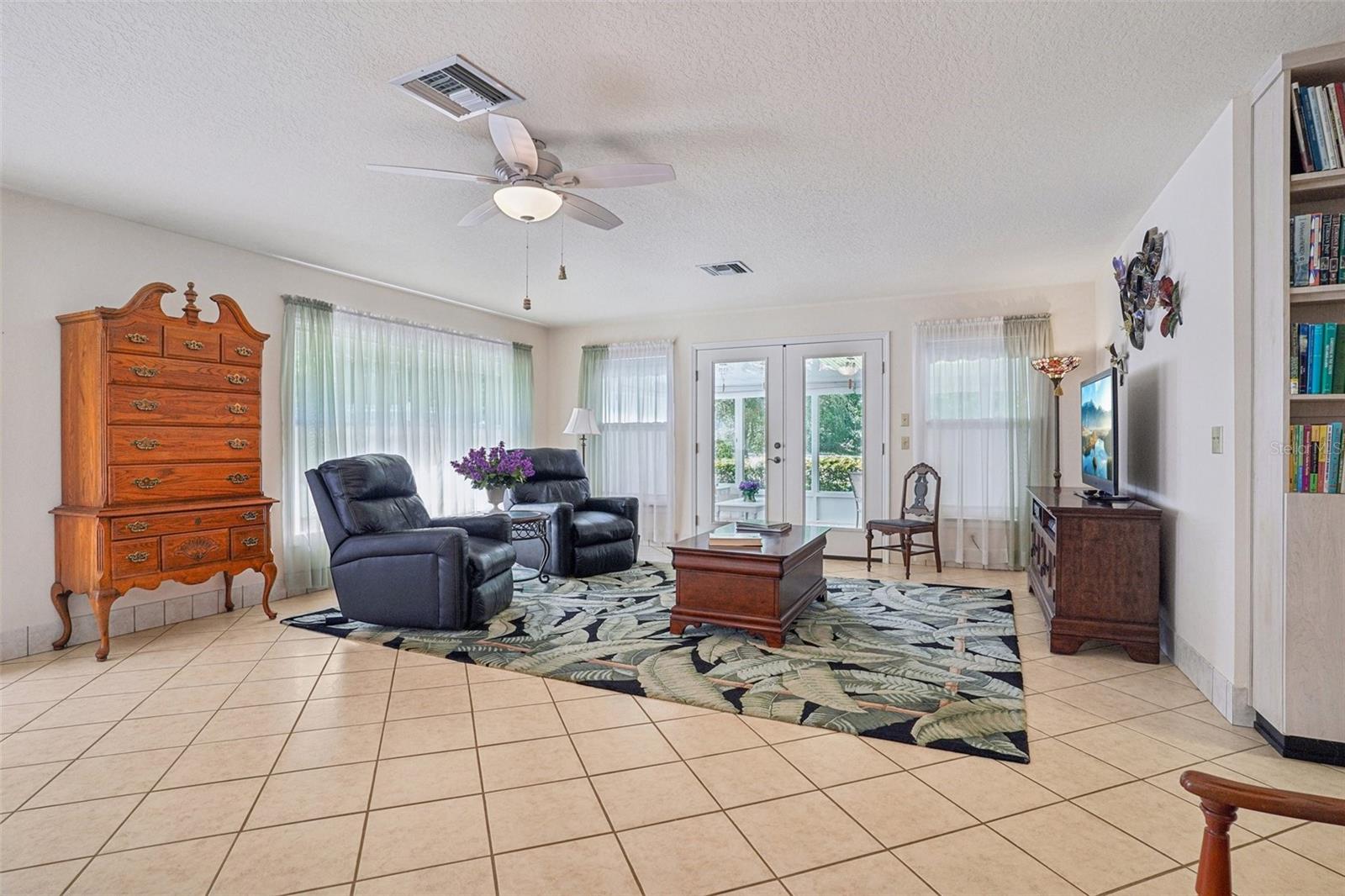 4546 GRIFFIN VIEW DR, LADY LAKE, FL, 32159
