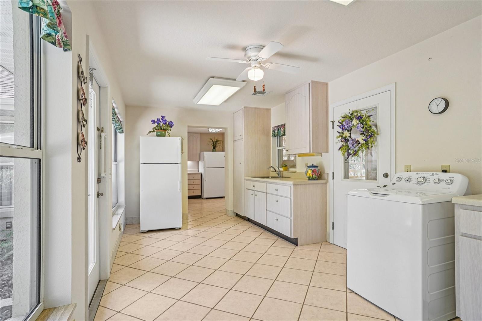 4546 GRIFFIN VIEW DR, LADY LAKE, FL, 32159