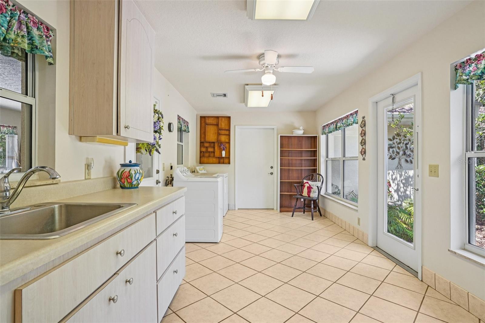 4546 GRIFFIN VIEW DR, LADY LAKE, FL, 32159