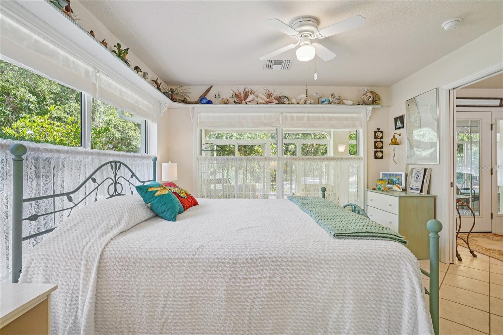 4546 GRIFFIN VIEW DR, LADY LAKE, FL, 32159