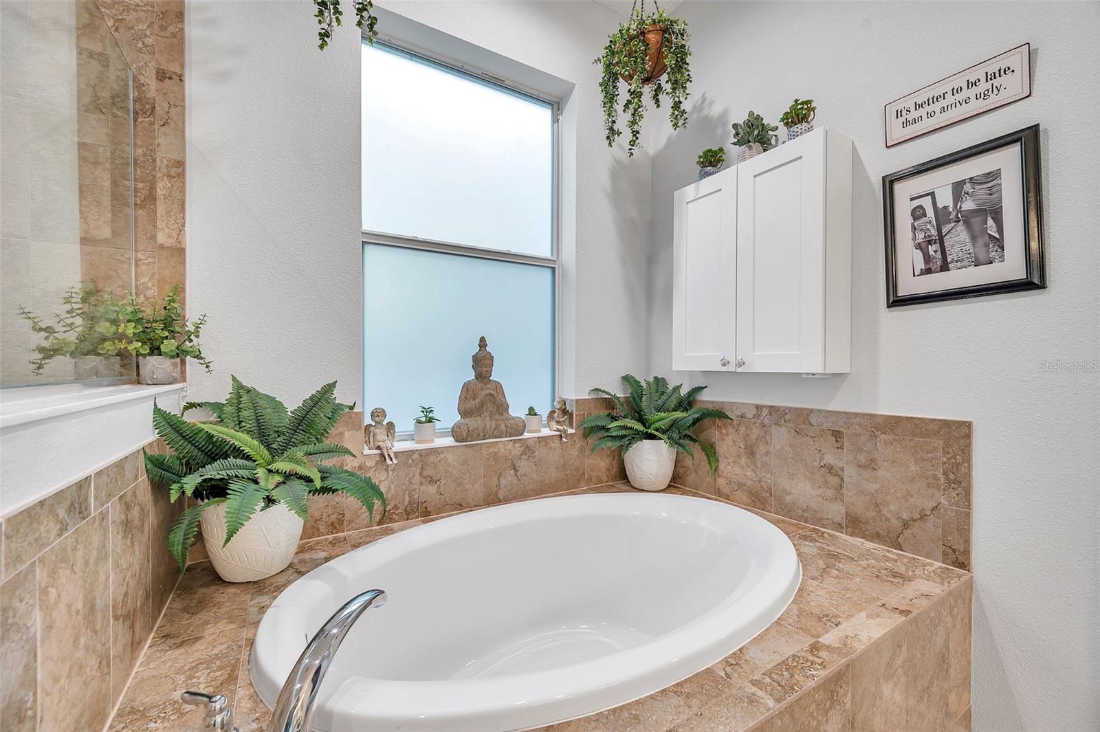 2602 W NASSAU ST, TAMPA, FL, 33607