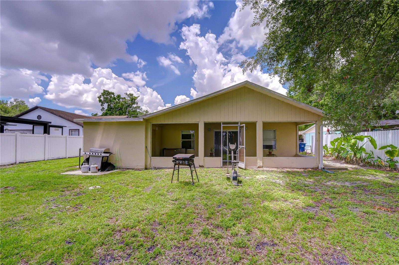 7905 N FREMONT AVE, TAMPA, FL, 33604