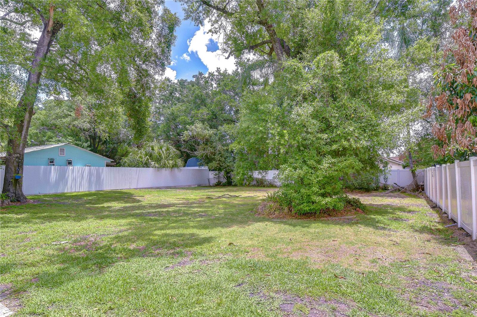 7905 N FREMONT AVE, TAMPA, FL, 33604