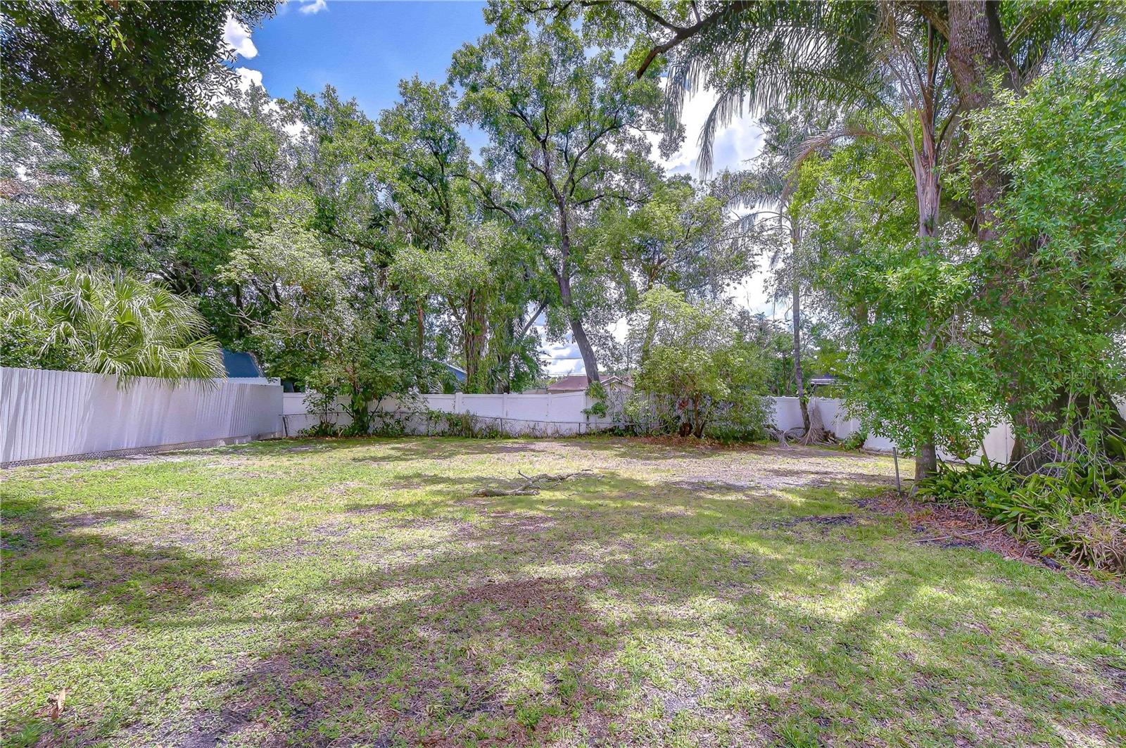 7905 N FREMONT AVE, TAMPA, FL, 33604