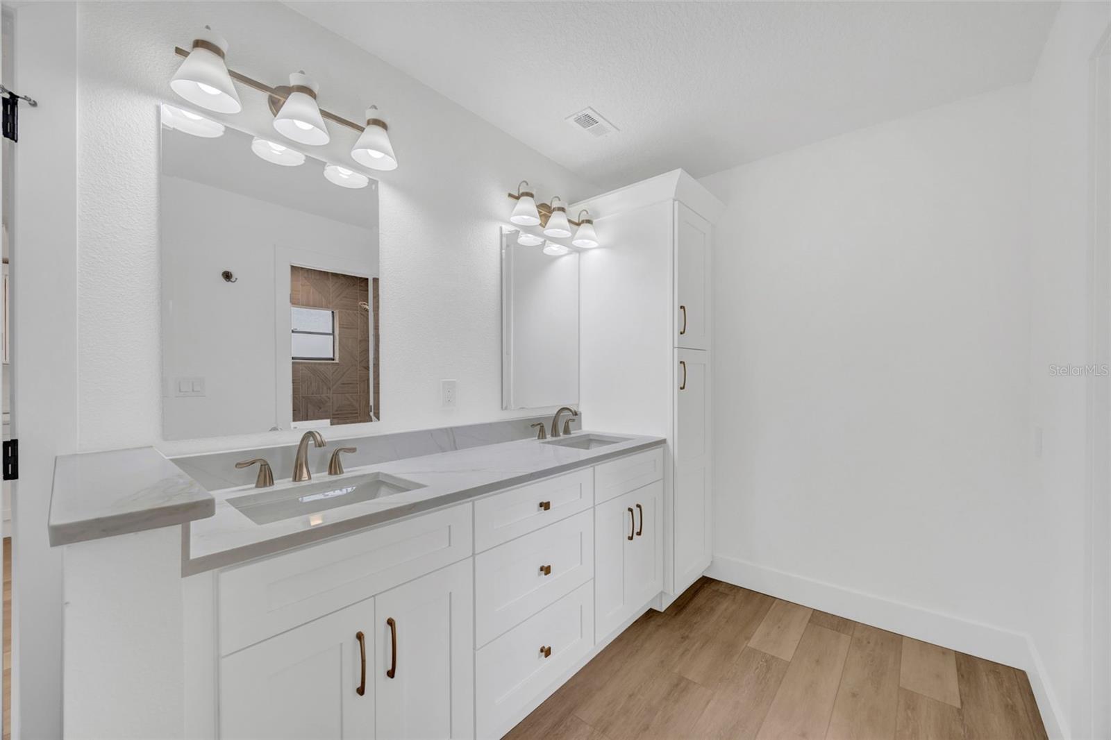 7818 CAPWOOD AVE, TAMPA, FL, 33637