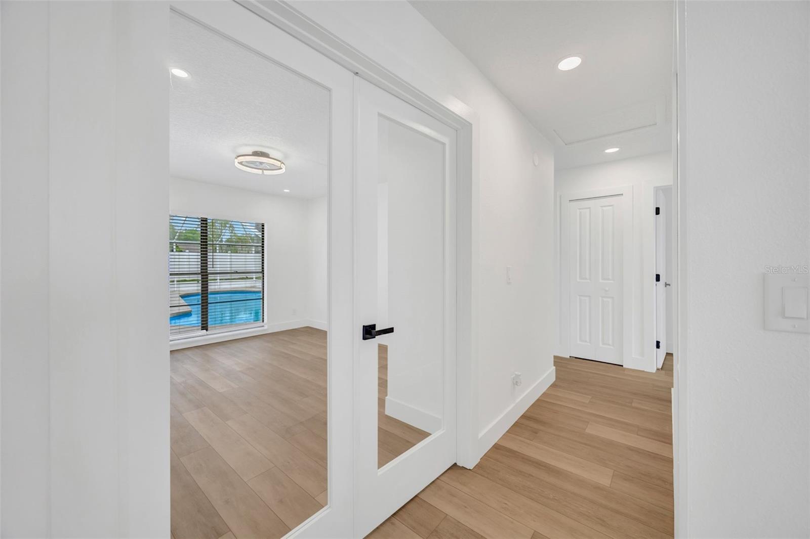 7818 CAPWOOD AVE, TAMPA, FL, 33637