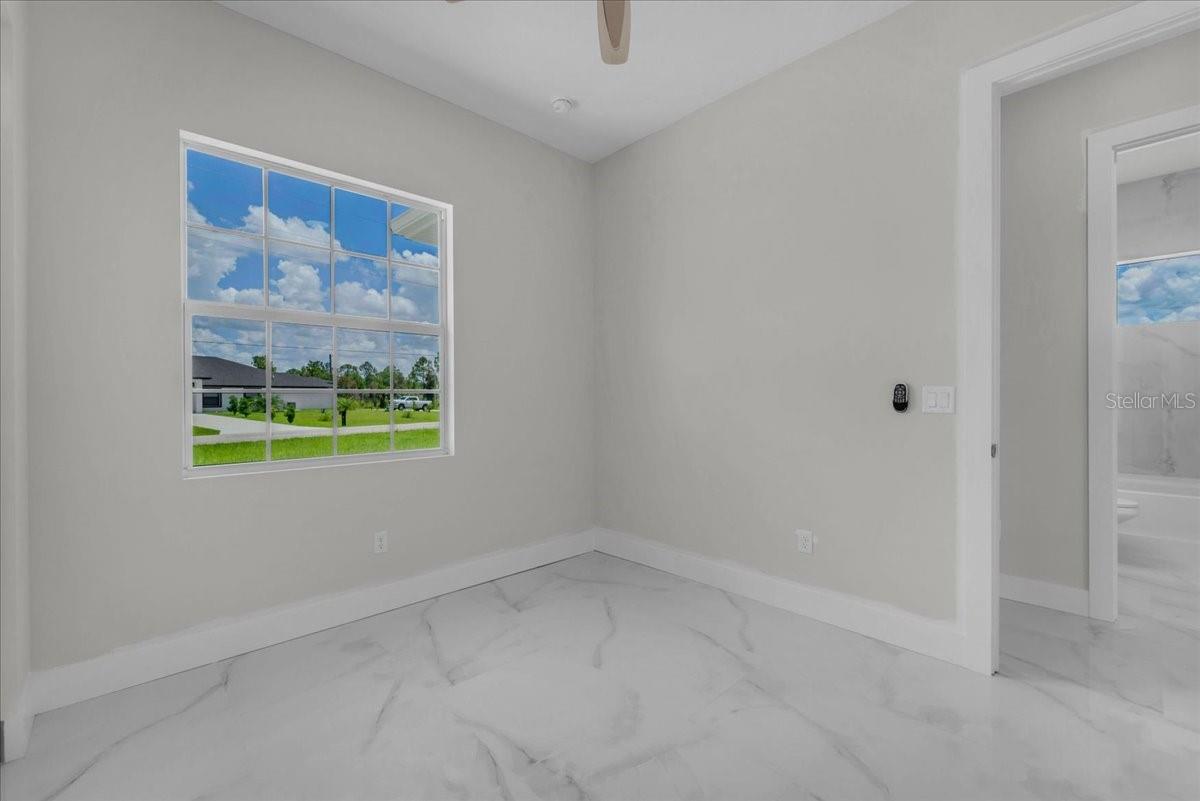 1911 RICHMOND AVE N, LEHIGH ACRES, FL, 33972